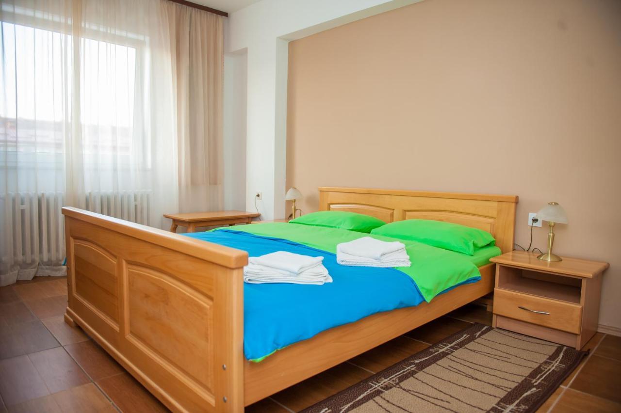 Prenociste "Nacional" Hotel Prnjavor Ngoại thất bức ảnh