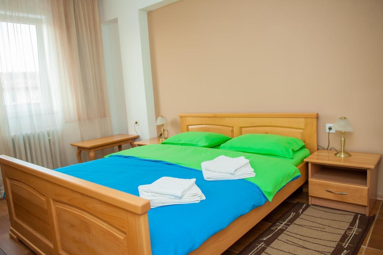 Prenociste "Nacional" Hotel Prnjavor Ngoại thất bức ảnh